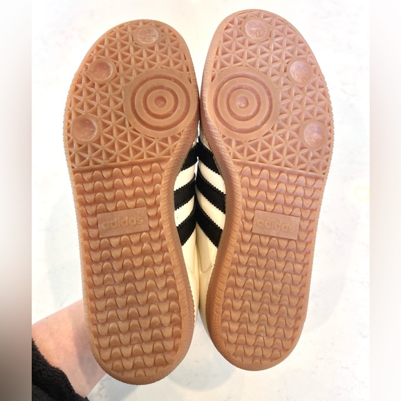 Adidas Samba Cream and Black Sneakers - Women Size 7 - Picture 6 of 7